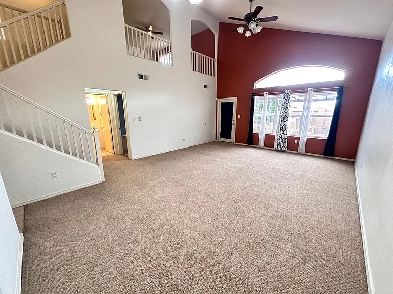 7419 Desert Eagle Rd NE — Photo 8
