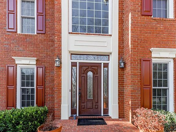 3rd image of 708 Watch Harbor Ln