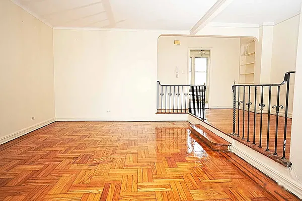 Living room, photo 1