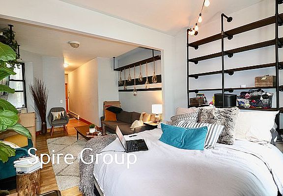 2nd image of 814 10th Ave #3R