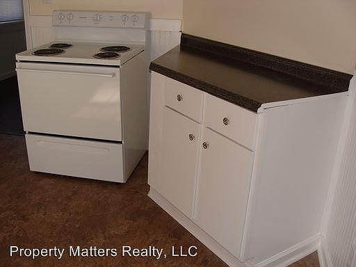 3rd image of 415 N Broad St