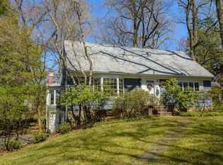 7 Lockward Rd, Caldwell, NJ 07006