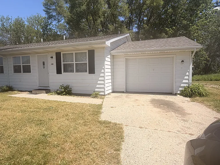 108 Tara Ct — Photo 13