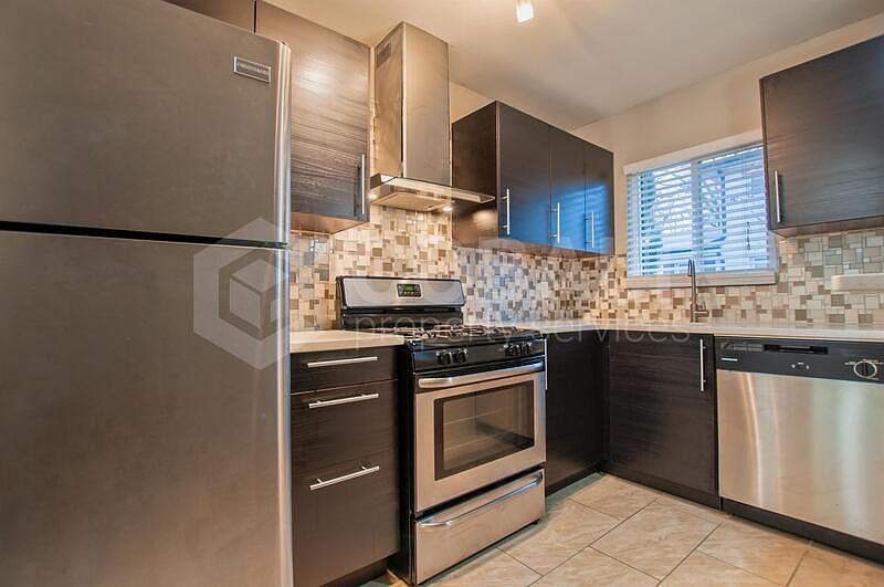 1st image of 767 Greenwood Ave NE #6