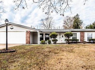 5028 Towne South Rd, Saint Louis, MO 63128