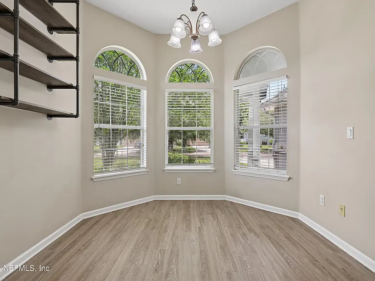11242 Panther Creek Pkwy — Photo 5
