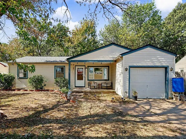 1315 E Ashford Dr, Wichita, KS 67219
