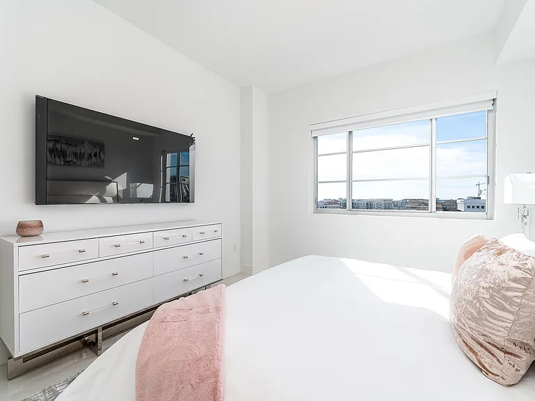 155 E Boca Raton Rd #1103 — Photo 11
