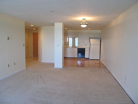 2nd image of 1001 Marina Dr APT 402