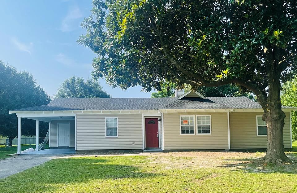 1st image of 4016 Danube Cir