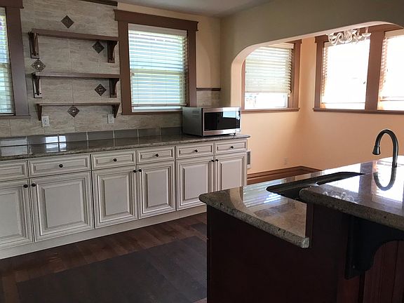 5th image of 1123 W Nora Ave