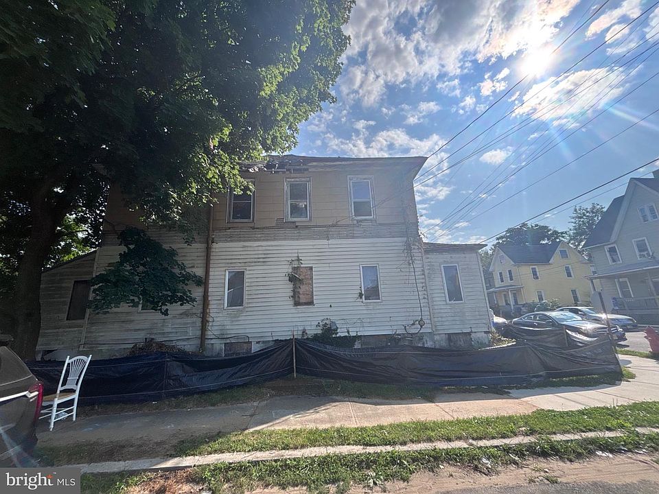 2nd image of 101 Penn St