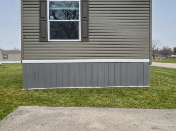 3556 Old 51 Rd, Sandoval, IL