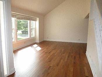 4th image of 2868 White Oak Ln