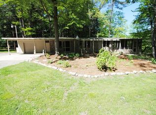 90 Wiley Rd, Midland, MI 48640