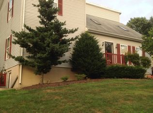 5 Liberty Dr, Mount Holly Springs, PA