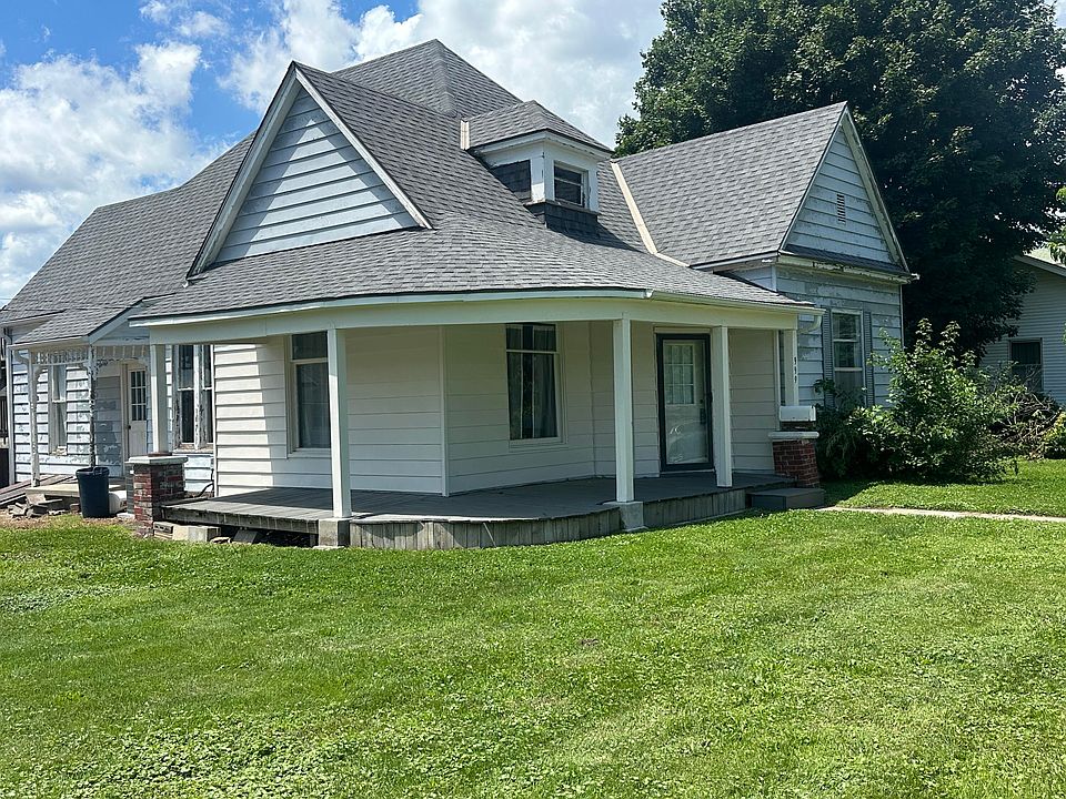 1st image of 999 S Redman Ave