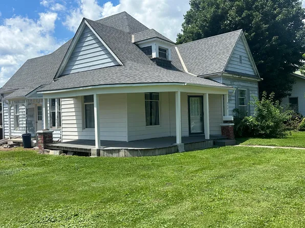 999 S Redman Ave, Marshall, MO 65340