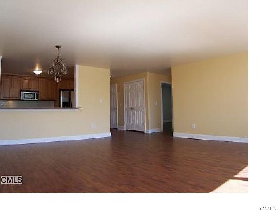 4th image of 1460 Elm St Unit 429