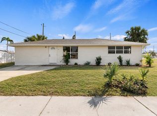 6211 Cornell Rd, Bradenton, FL 34207