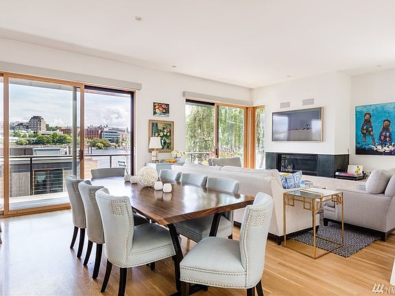 2nd image of 3212 Portage Bay Pl E