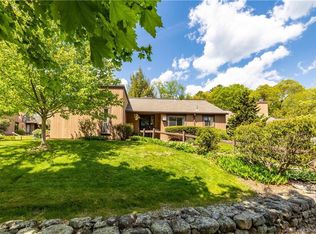 76 Mallard Dr, Farmington, CT 06032