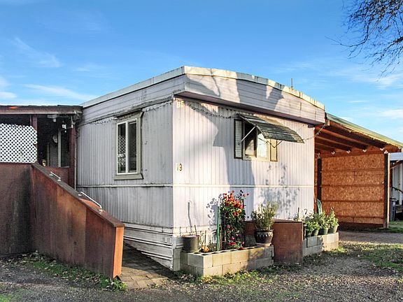 2nd image of 3635 Antelope Rd Unit 19