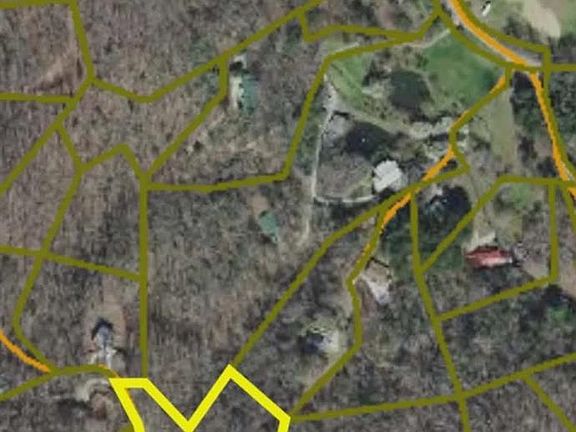 2nd image of 13 Henderson Rd