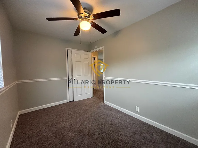 2224 S Keystone Ave — Photo 11