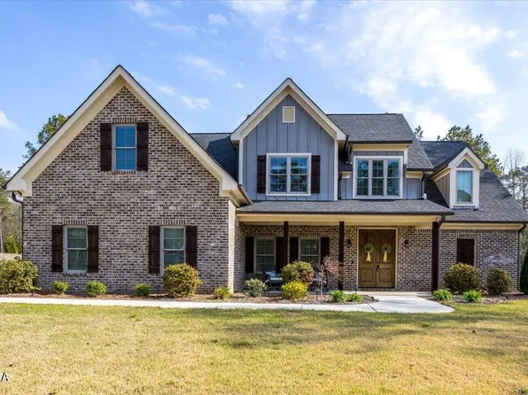 303 Tuxedo Cir, Forsyth, GA 31029