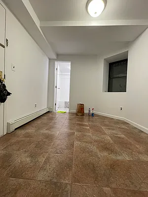 Rented by Glasser Realty LLC | media 23