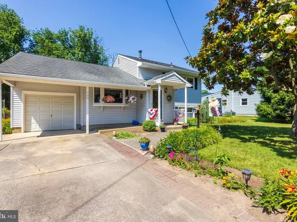 909 Mantua Blvd, Sewell, NJ 08080