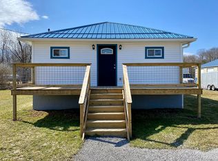 10295 Edward St, Conneaut Lake, PA 16316