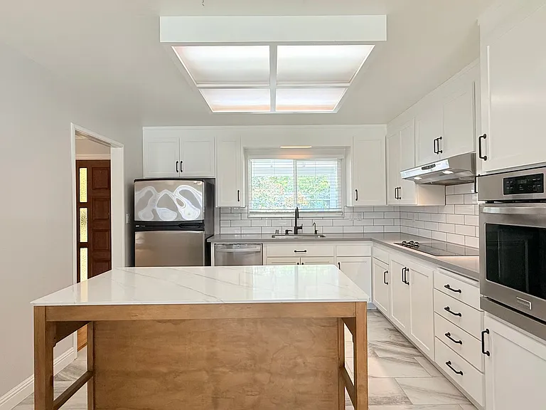 1771 Lynwood Dr — Photo 11
