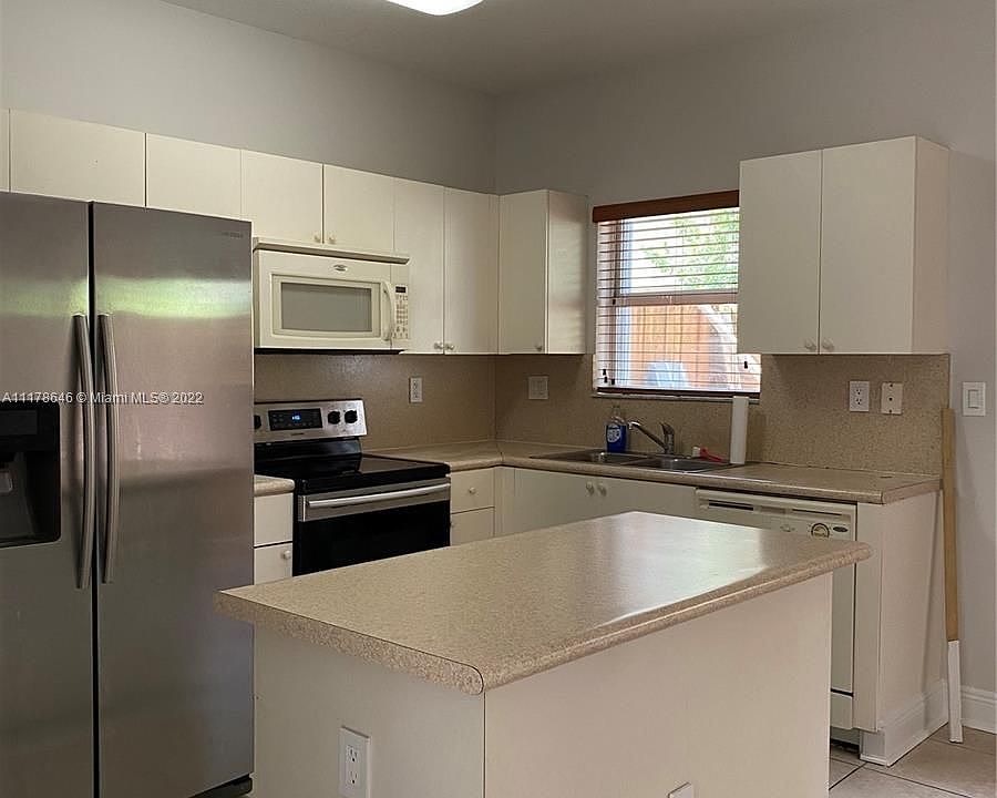 1st image of 2956 SE 15th Ter #2956