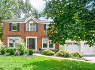 2 Fawn Run, Bloomsbury, NJ 08804