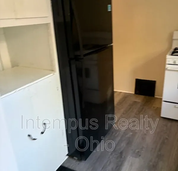 1151 Kenilworth Ave SE — Photo 3