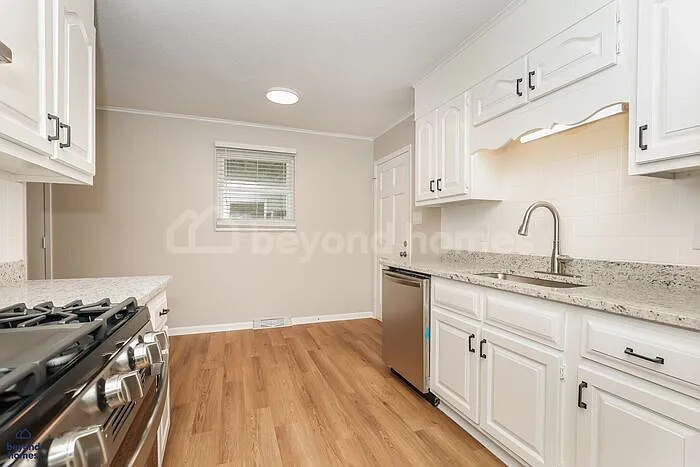 7528 Temple Acres Dr — Photo 5