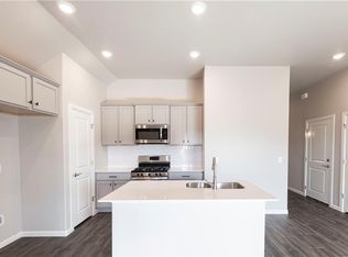 10536 SW 55th St, Mustang, OK 73064