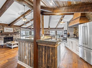 890 Windsor DRIVE #4, Fontana, WI