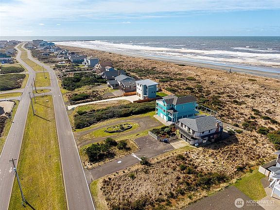 3rd image of 1191 Ocean Shores Boulevard SW