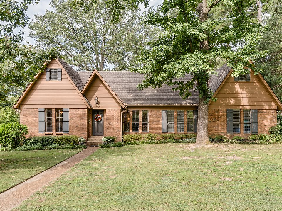 1st image of 2437 Oak Trail Dr