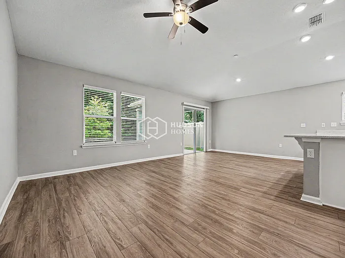 6407 Timber Cove Ct — Photo 3