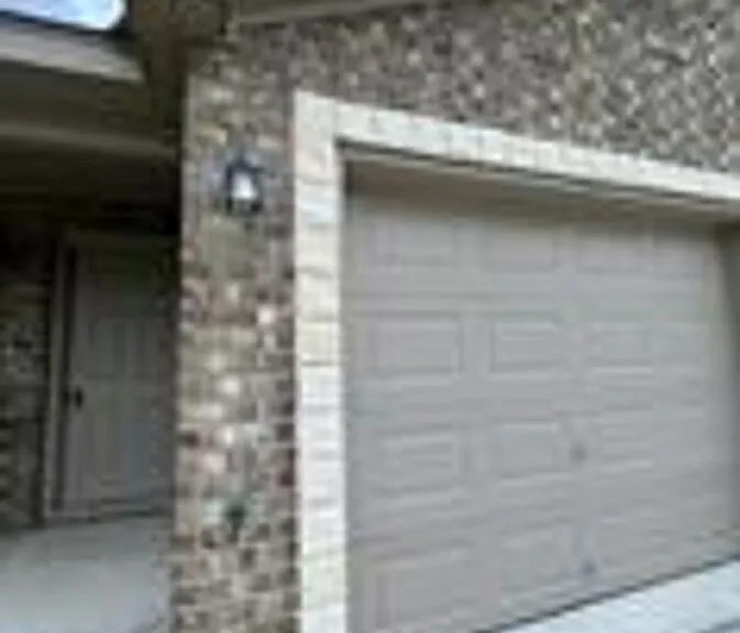 403 Olaf Dr — Photo 3