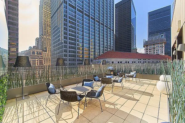 Rented by Living New York | media 18