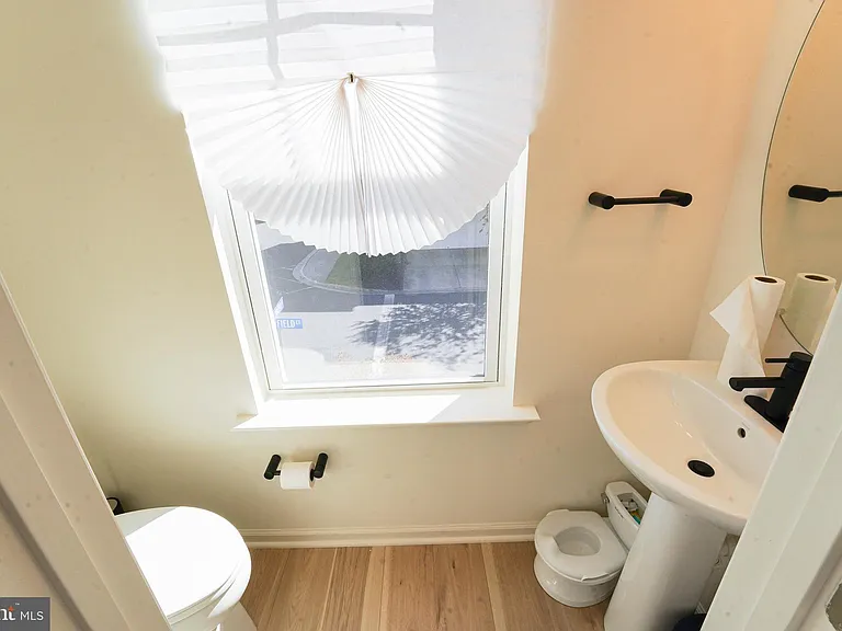414 Waterfield Ct — Photo 28