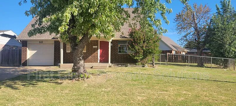 4 bed, 2.0 bath, 1524 sqft, $1,450 — Photo 2