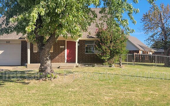 2nd image of 661 NW 16th St