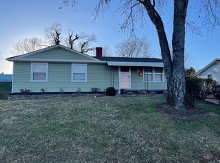 1111 Leonard St, Charlottesville, VA 22902