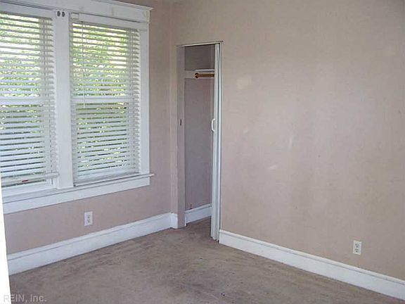 4th image of 1820 Lasalle Ave